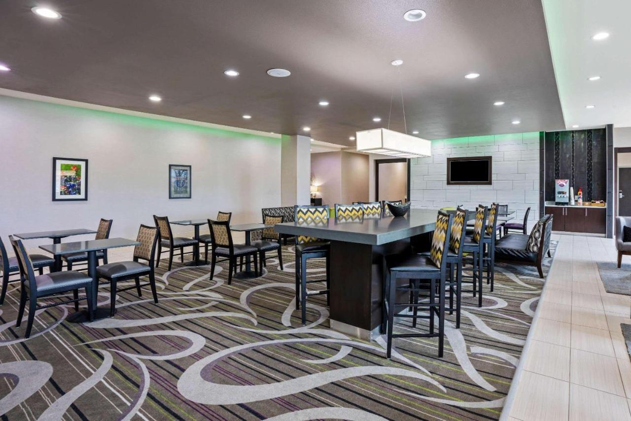 La Quinta By Wyndham College Station South Hotel Eksteriør billede